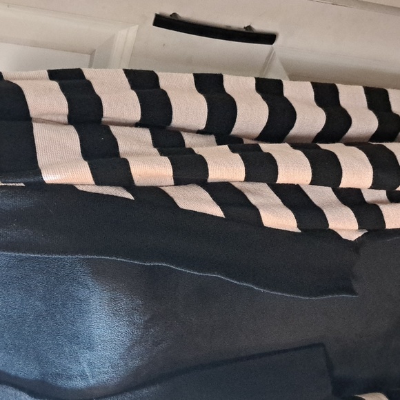 White House Black Market Black and White Striped Cardigan - Picture 2 of 3